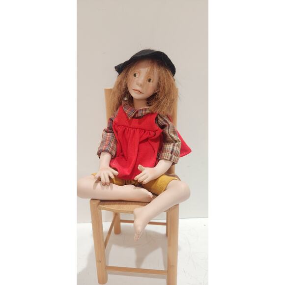 Artist Porcelain Doll Sandi McAslan 28/100 Redish Hair Green Eyes Black Hat